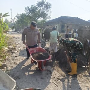 Talud Jadi Fokus Pekerjaan Satgas TMMD Reguler ke-129 di Desa Parangjoro