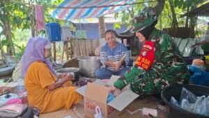 Kesibukan Pembangunan Fisik TMMD Ke-129 Diselingi Aktivitas Dapur di Tamban Bangun