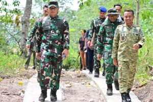 Peninjauan Pasca-Penutupan: Danrem dan Dandim Tinjau Sasaran TMMD di Patukku