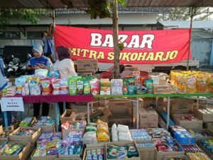 Bazar Mitra Sukoharjo Tawarkan Barang Rumah Tangga Murah di Penutupan TMMD