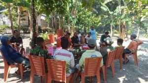 Obrolan Santai di TMMD Ke-129 Sibulue Ciptakan Rasa Percaya antara Warga dan TNI