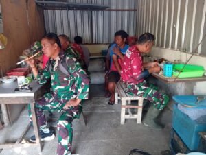 Warung Kecil di Parangjoro Jadi Titik Rehat Satgas TMMD Reguler ke-129
